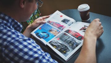 coffee drink hands magazine man 1846252