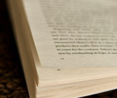 Jak wygląda czytanie w XXI wieku - e-booki vs. książki tradycyjne