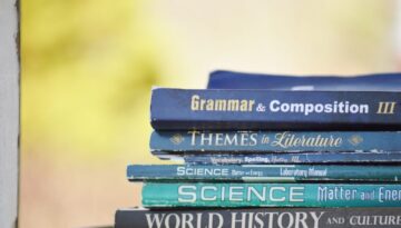 Gdzie znaleźć pracę w branży literackiej - inne opcje niż pisanie